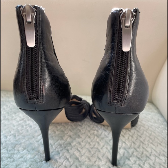 Enzo Angiolini Strappy Sandals Heels Shoes - Picture 2 of 2